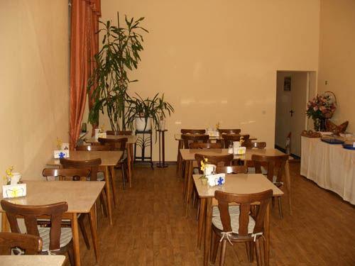 Hotel-Pension Cortina Βερολίνο Εστιατόριο φωτογραφία